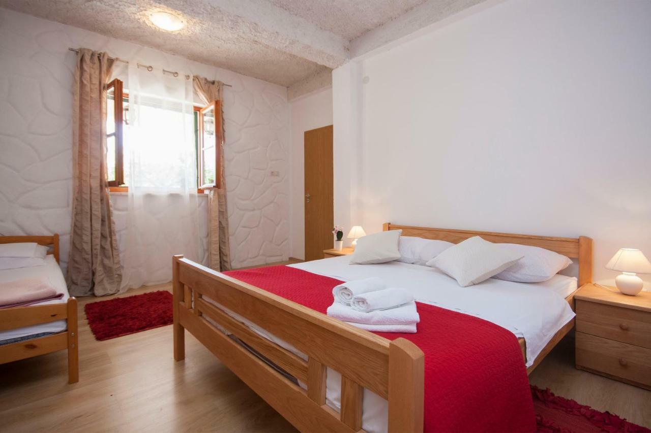 Rooms Katarina Lozovac Ngoại thất bức ảnh